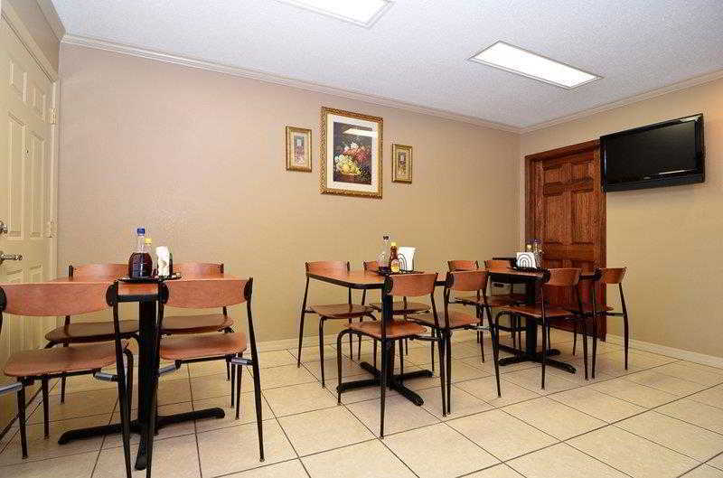Best Western Delhi Inn Restaurant foto